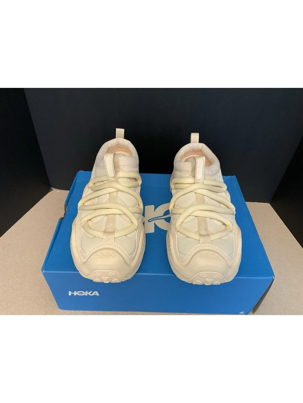 New! Womens Hoka One One  U Ora Primo Vanilla Cream Recovery Shoes. Size 11.